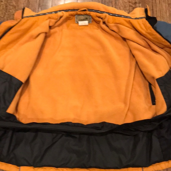 Liquid ski/snowboard jacket. - Picture 6 of 8